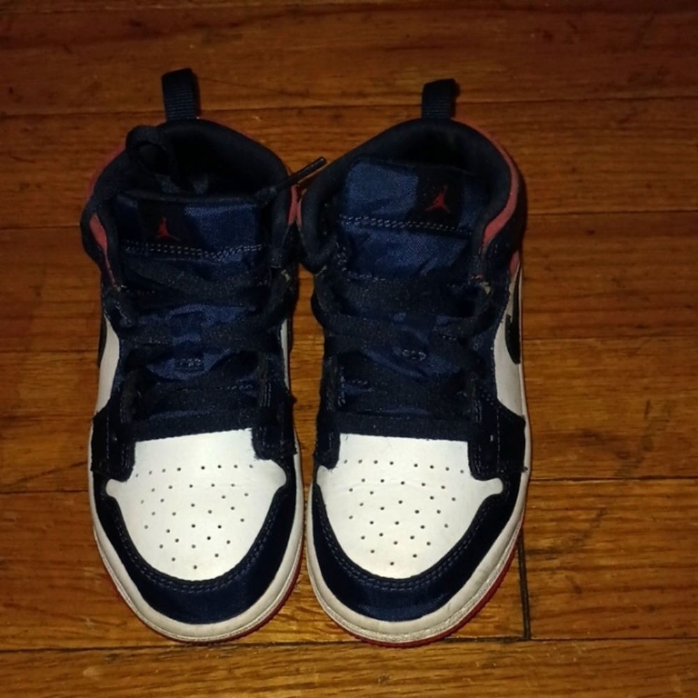 Air Jordan 1 toddler shoes